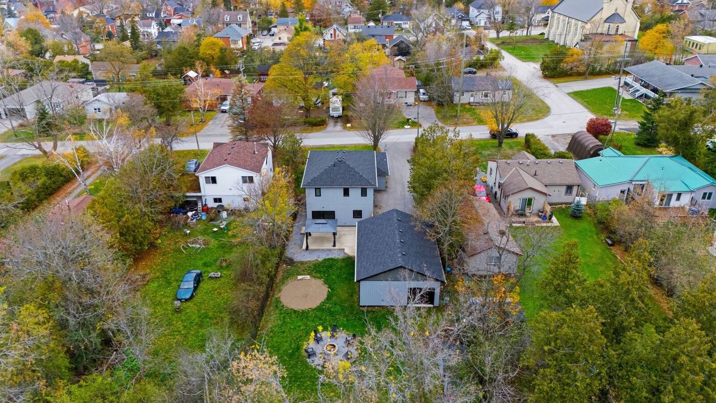 Aerial view of the property and yard